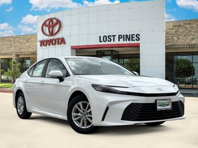 New 2025 Toyota Camry LE w/ Convenience Package