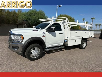 New 2026 RAM 4500 4x4 Crew Cab DRW w/ Laramie Trim Package