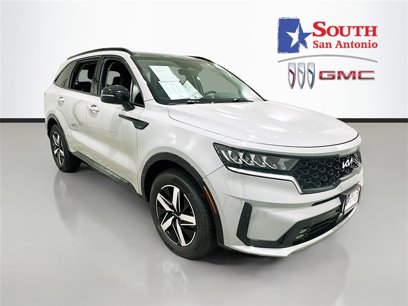 Used 2022 Kia Sorento EX w/ Panoramic Sunroof Package