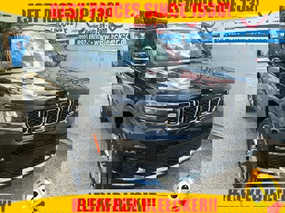 New 2025 Jeep Grand Cherokee L Limited w/ Trailer Tow Package
