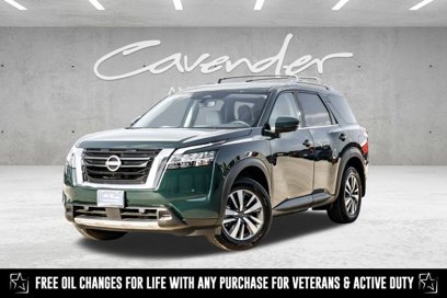 Used 2024 Nissan Pathfinder SL