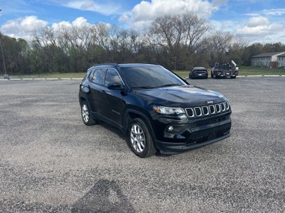 Used 2024 Jeep Compass Latitude w/ Sun and Sound Group
