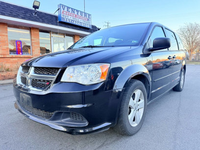 Used 2017 Dodge Grand Caravan SE w/ UConnect Hands-Free Group