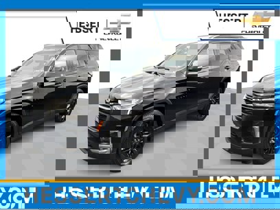 Used 2023 Chevrolet Traverse LT w/ Midnight/Sport Edition