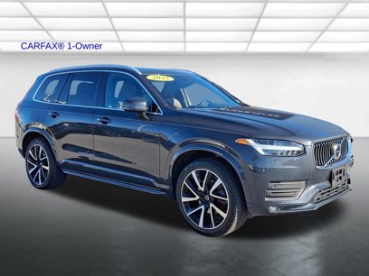Certified 2022 Volvo XC90 T6 Momentum w/ Advanced Package