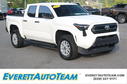 Used 2025 Toyota Tacoma SR