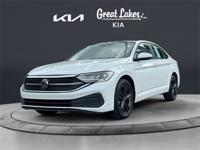 Used 2022 Volkswagen Jetta SE w/ Panoramic Sunroof Package