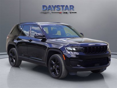 Used 2023 Jeep Grand Cherokee Altitude