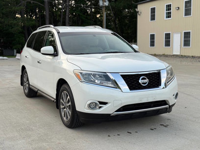 Used 2014 Nissan Pathfinder SV