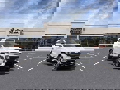 New 2025 Cadillac Lyriq Luxury