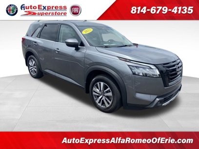 Used 2023 Nissan Pathfinder SL w/ Lighting Package (N92)