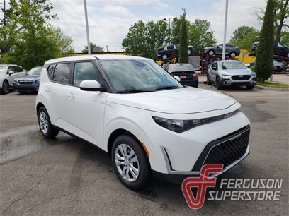 New 2025 Kia Soul LX