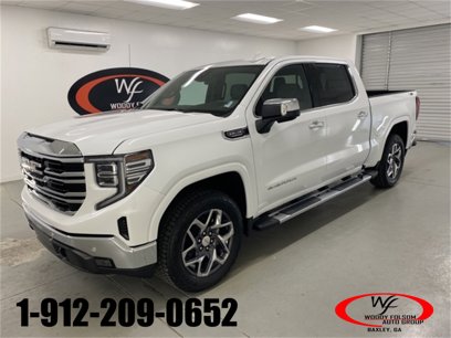 New 2025 GMC Sierra 1500 SLT w/ SLT Premium Plus Package