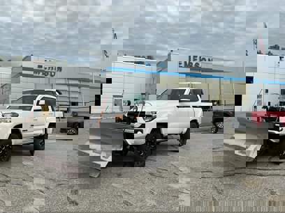 Used 2018 Toyota Tacoma SR5