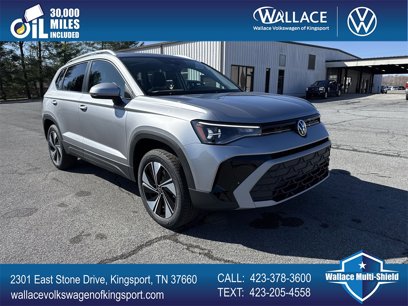New 2025 Volkswagen Taos SE