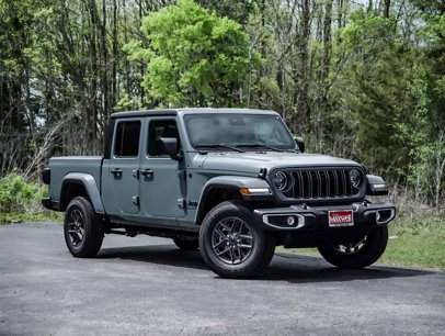 New 2025 Jeep Gladiator Sport