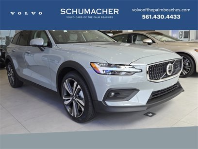New 2025 Volvo V60 B5 Cross Country Plus w/ Protection Package Premier