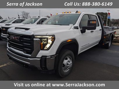New 2025 GMC Sierra 3500 Pro w/ Convenience Package