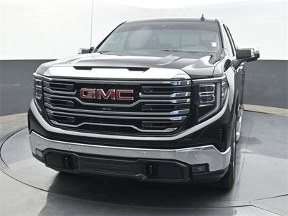 Used 2025 GMC Sierra 1500 SLT w/ SLT Premium Plus Package
