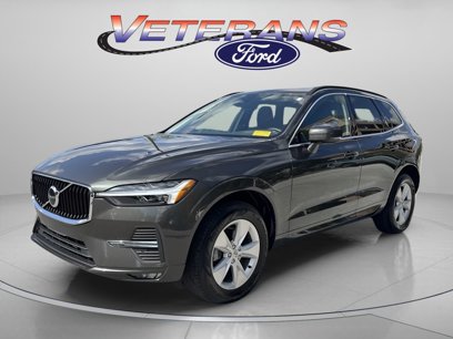 Used 2022 Volvo XC60 B5 Momentum