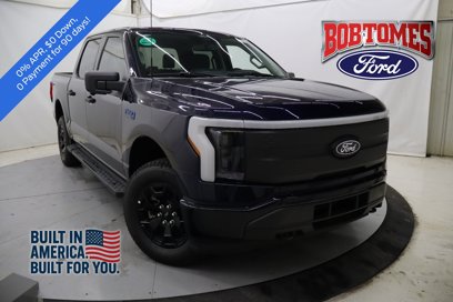 New 2025 Ford F150 Lightning XLT w/ Max Trailer Tow Package