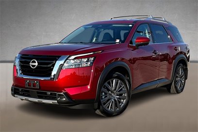 Used 2024 Nissan Pathfinder SL w/ SL Premium Package