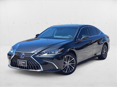 Used 2022 Lexus ES 300h w/ Premium Package