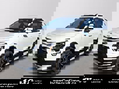 New 2025 Kia Niro LX
