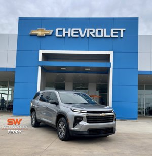 Used 2024 Chevrolet Traverse LS