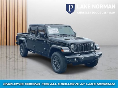 New 2025 Jeep Gladiator Sport