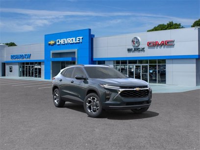 New 2025 Chevrolet Trax LT w/ Driver Confidence Package