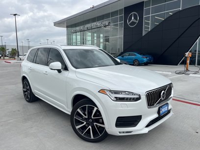 Used 2022 Volvo XC90 T6 Momentum w/ Advanced Package