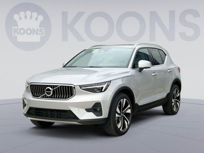 New 2025 Volvo XC40 B5 Ultra