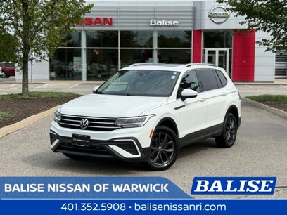 Used 2022 Volkswagen Tiguan SE w/ Panoramic Sunroof Package