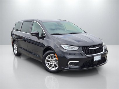 Used 2023 Chrysler Pacifica Touring-L
