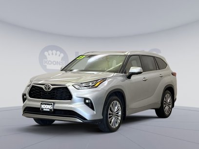 Used 2023 Toyota Highlander Platinum