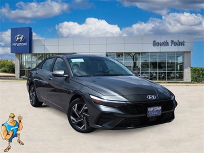 New 2025 Hyundai Elantra Limited