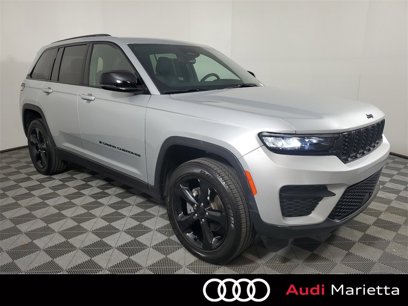 Used 2024 Jeep Grand Cherokee Altitude