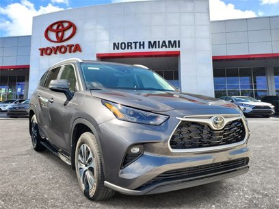 New 2025 Toyota Highlander XLE