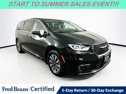Used 2023 Chrysler Pacifica Limited