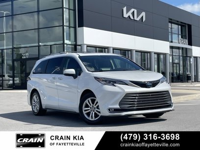 Used 2023 Toyota Sienna Platinum
