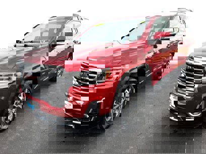 Used 2023 GMC Acadia SLE w/ Driver Convenience Package