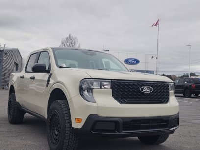 New 2025 Ford Maverick XLT w/ XLT Luxury Package