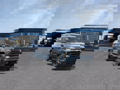 New 2025 Chevrolet Traverse LT w/ LPO, Floor Liner Package