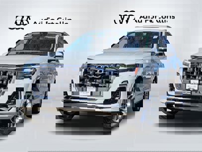 New 2025 Audi Q7 3.0T Premium