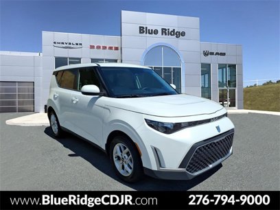 Used 2023 Kia Soul LX w/ LX Technology Package