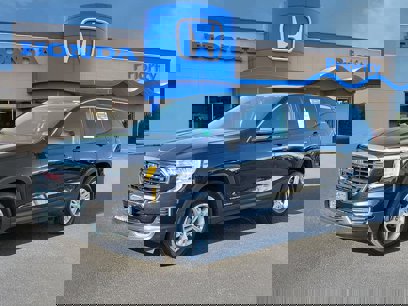 Used 2024 GMC Terrain SLE