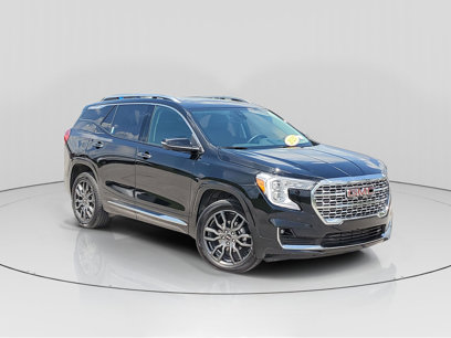 Used 2023 GMC Terrain Denali w/ Black Diamond Edition