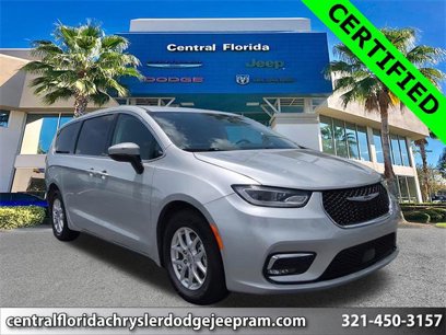 Certified 2023 Chrysler Pacifica Touring-L