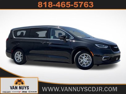 Used 2024 Chrysler Pacifica Touring-L
